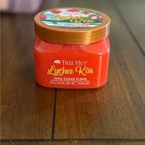 Tree Hut Lychee Kiss Shea Sugar Scrub